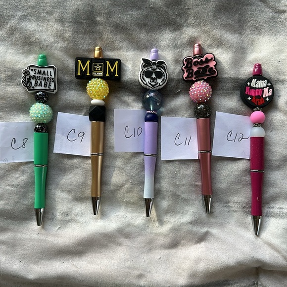 Pick one! Beaded pen with black ink & refill - Picture 8 of 10